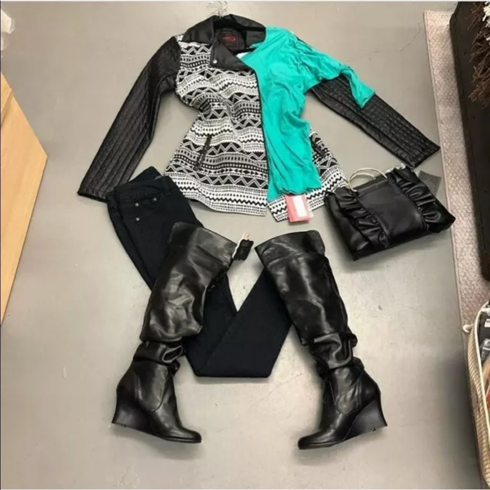 Yoki Women's Jacket Size M last one